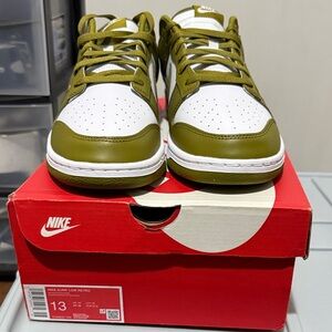 Men Nike Olive and White Sneakers